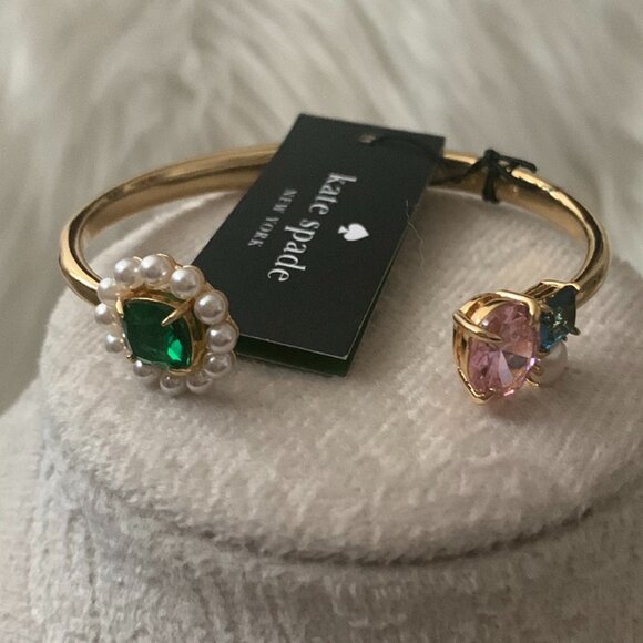 KATE SPADE Victoria Hinge Cuff Bangle in Gold - Picture 1 of 3